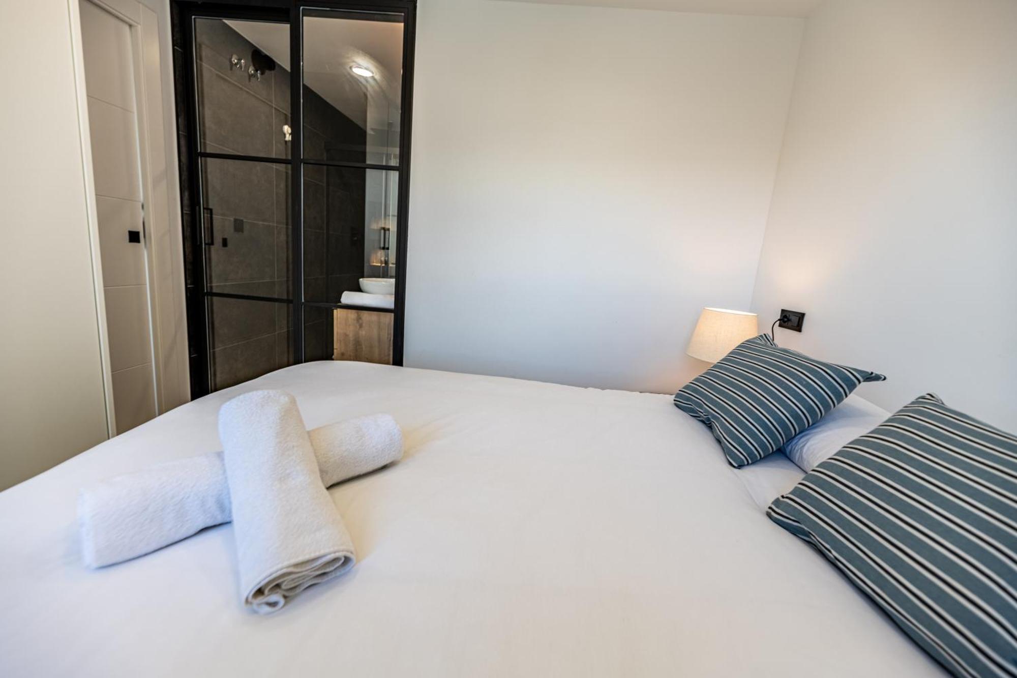 Luxury Refurnished Apartment With Private Parking Close To Ski Slopes سْييرا نيفادا المظهر الخارجي الصورة